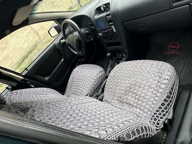 Opel Astra-15