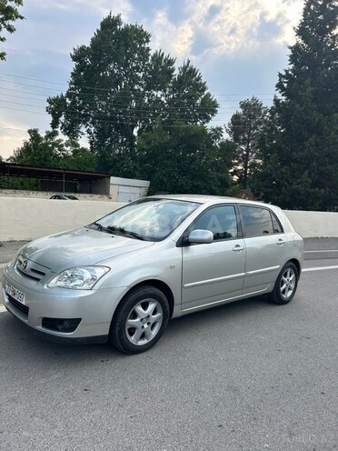 Toyota Corolla-6