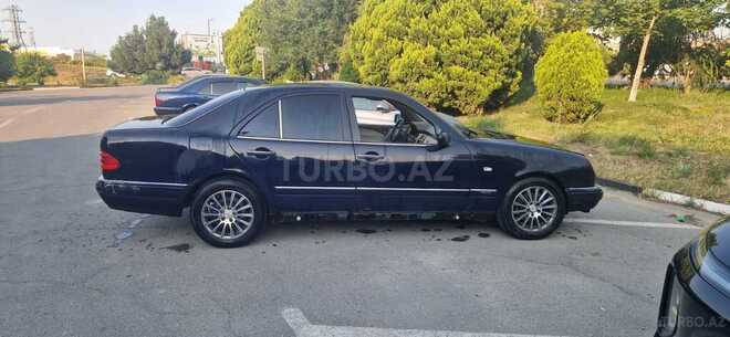 Mercedes E 200-3