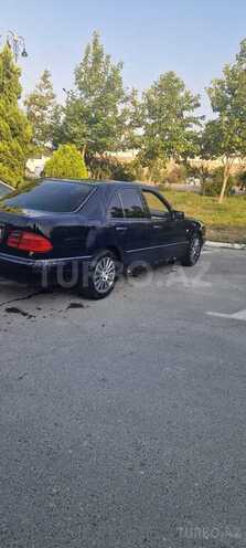 Mercedes E 200-6