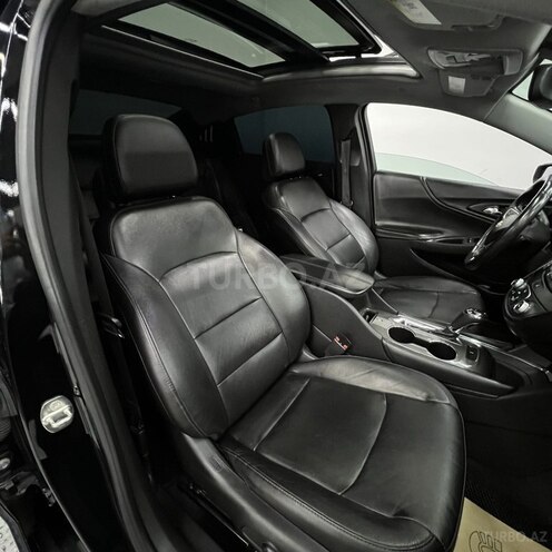 Chevrolet Malibu-8