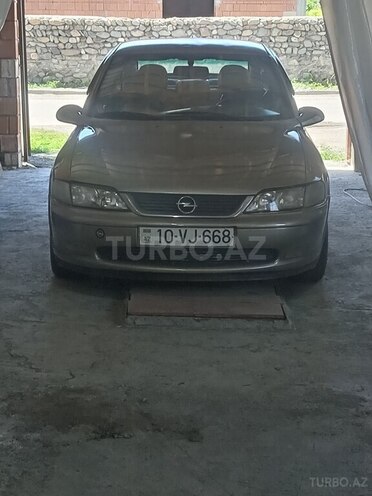 Opel Vectra-2