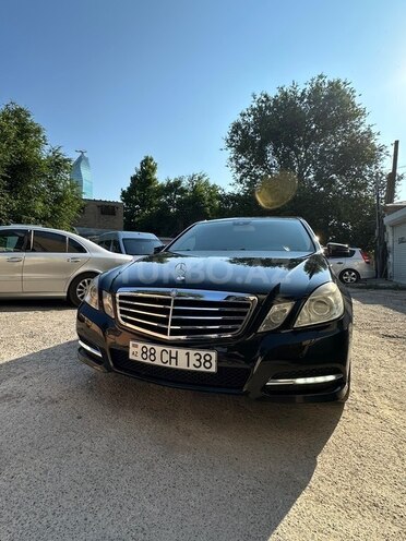 Mercedes E 250-1