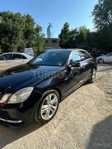 Mercedes E 250-3