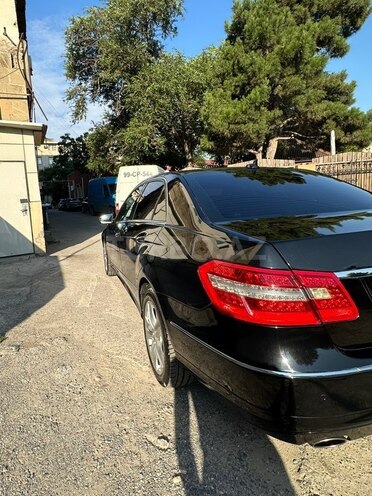 Mercedes E 250-7