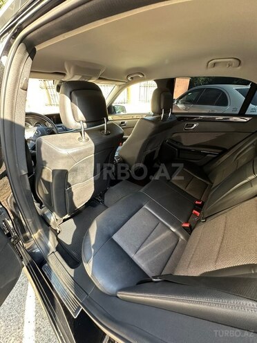 Mercedes E 250-12