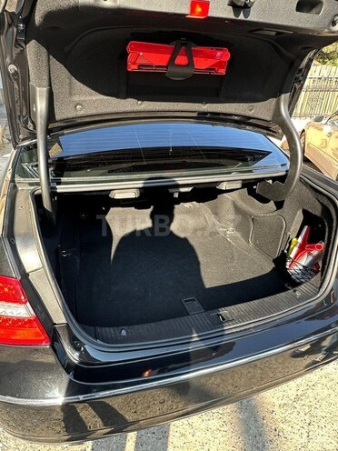 Mercedes E 250-9