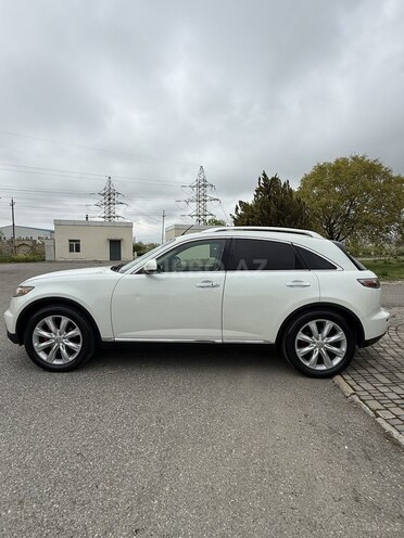 Infiniti FX35-7