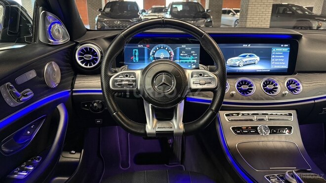 Mercedes E 200 4MATIC-17