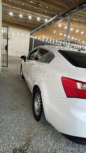Kia Rio-6