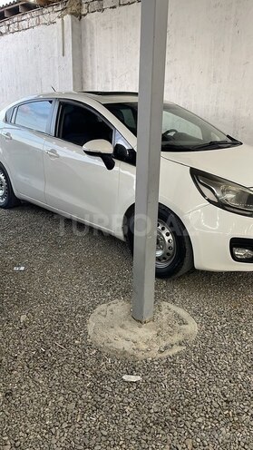 Kia Rio-5