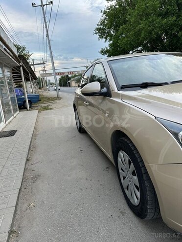 Chevrolet Cruze-4