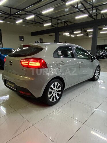 Kia Rio-6