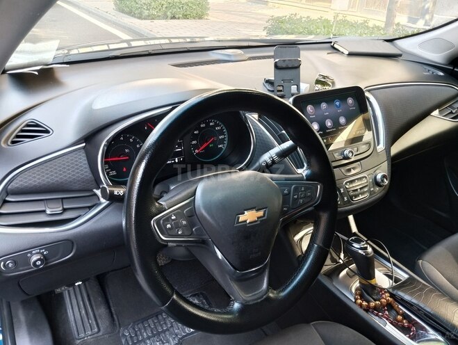 Chevrolet Malibu-13