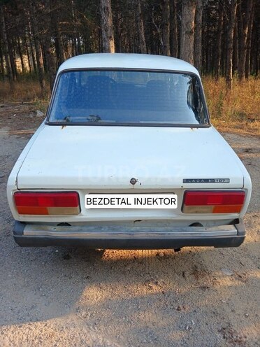 LADA (VAZ) 2107-2