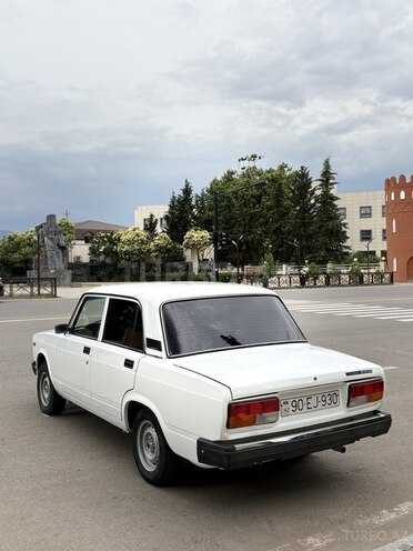 LADA (VAZ) 2107-4