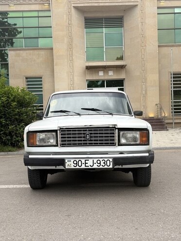 LADA (VAZ) 2107-1