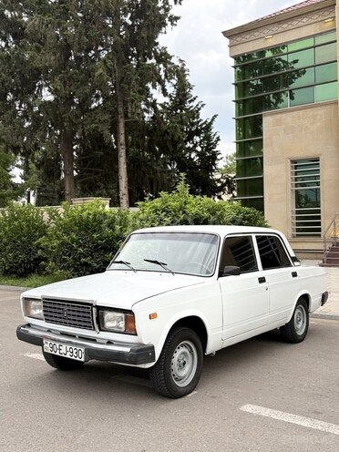 LADA (VAZ) 2107-2
