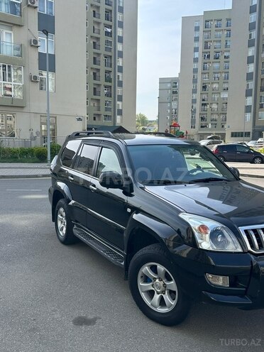 Toyota Land Cruiser Prado-12