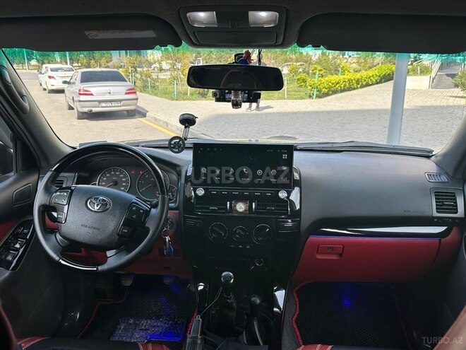 Toyota Land Cruiser Prado-3