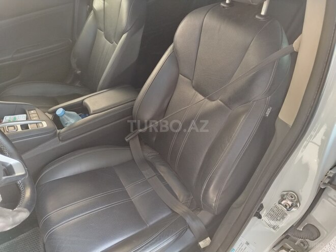 Honda Insight-4