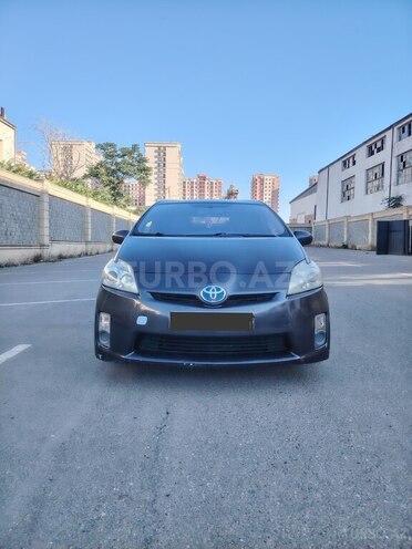 Toyota Prius-1