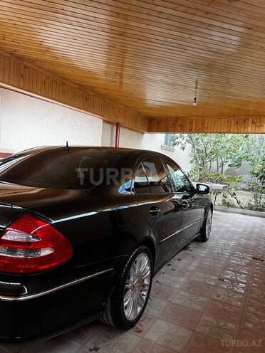 Mercedes E 220-4