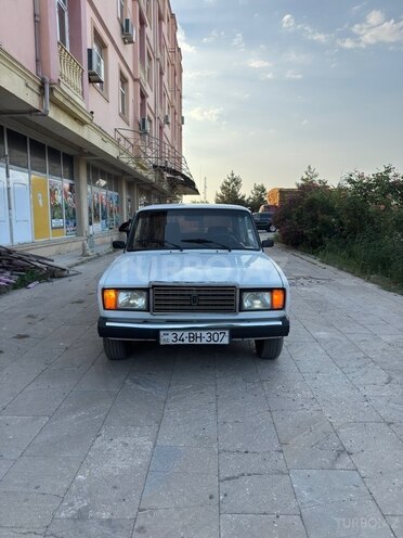 LADA (VAZ) 2107-1