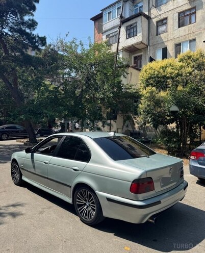 BMW 523-4