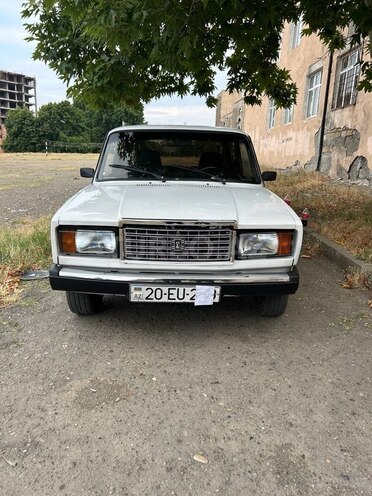 LADA (VAZ) 2107-1