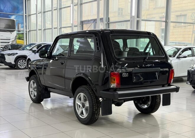LADA (VAZ) Niva-8