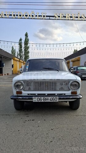 LADA (VAZ) 21011-1