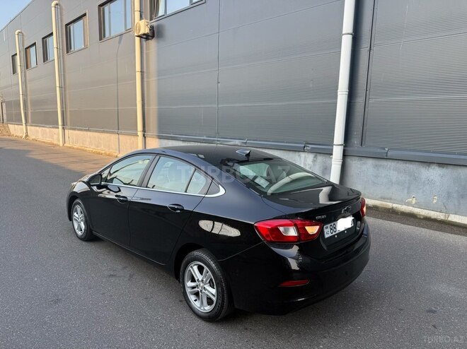 Chevrolet Cruze-9