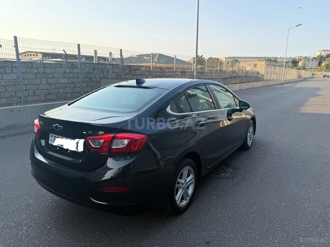 Chevrolet Cruze-16