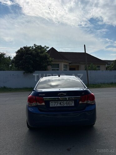 Chevrolet Cruze-5