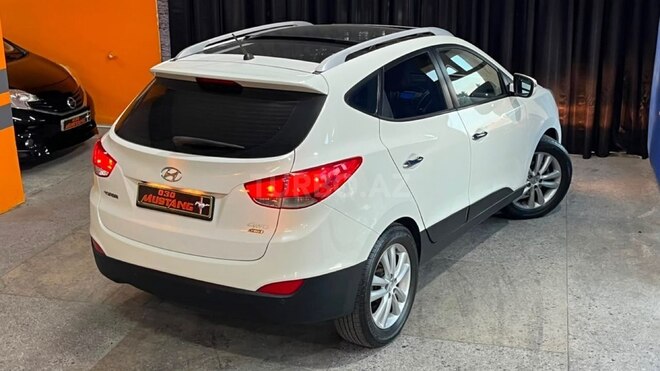 Hyundai ix35-8