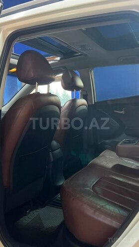 Hyundai ix35-15