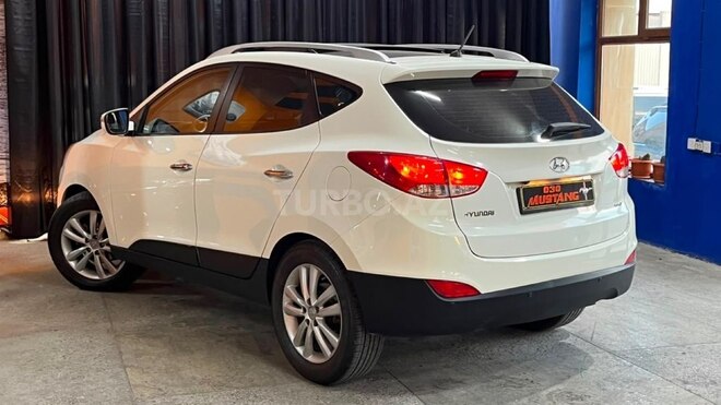 Hyundai ix35-7