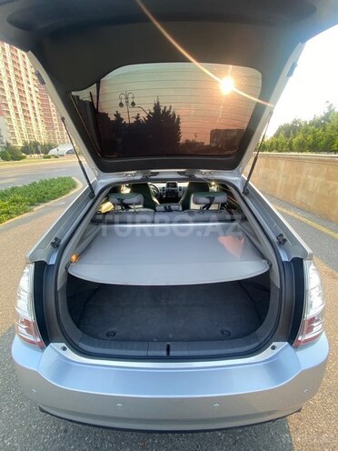 Toyota Prius-11