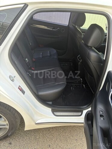 Hyundai Grandeur-9