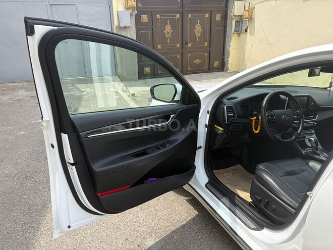 Hyundai Grandeur-13