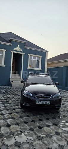Chevrolet Lacetti-1