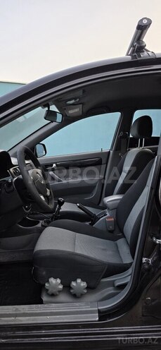 Chevrolet Lacetti-10