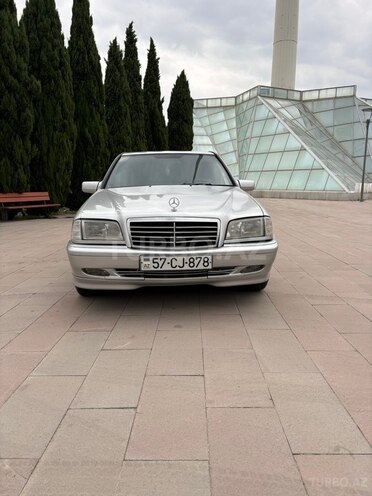 Mercedes C 230-1
