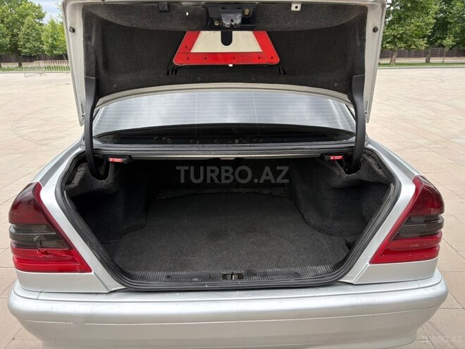 Mercedes C 230-7