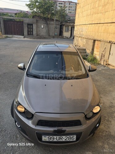 Chevrolet Aveo-8