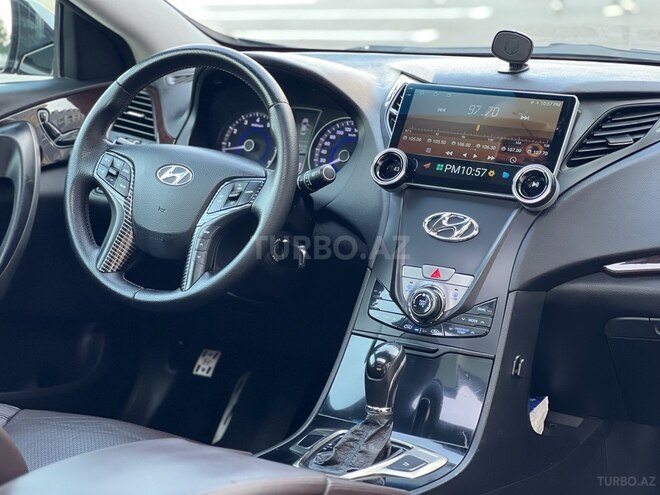 Hyundai Azera-17
