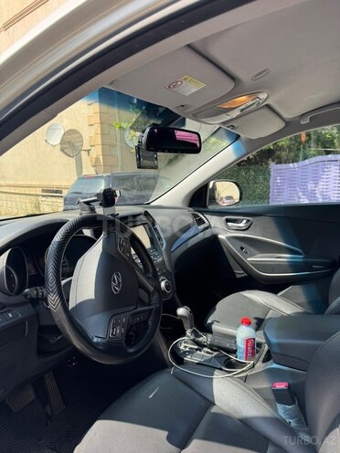 Hyundai Santa Fe-6