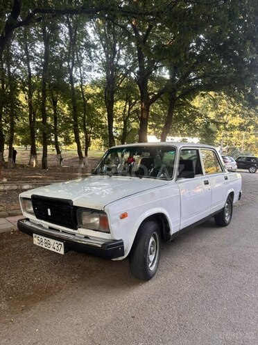 LADA (VAZ) 2107-2