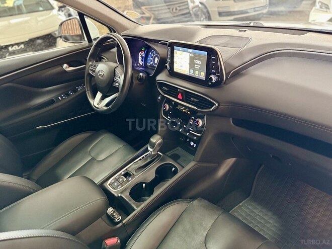 Hyundai Santa Fe-25